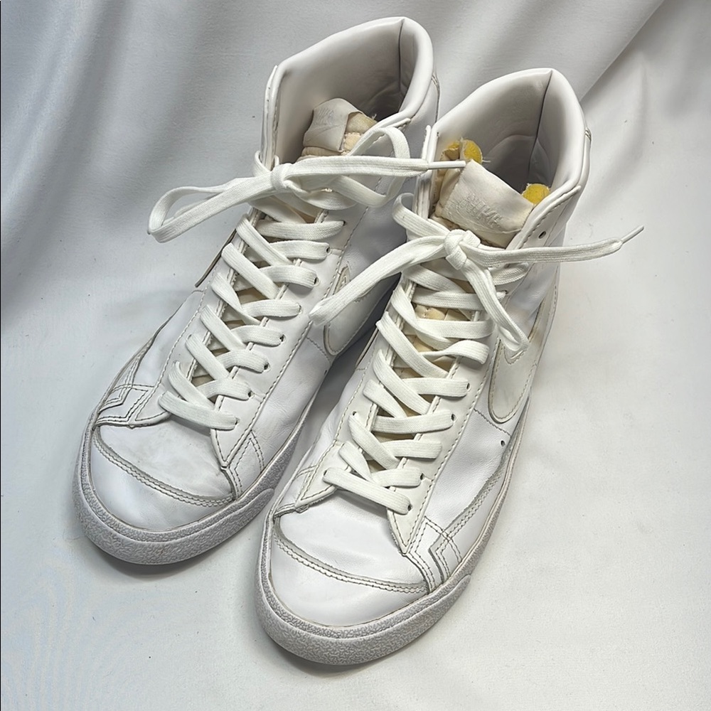 Women’s Nike Blazer Mid 77 White High-Top Sneakers